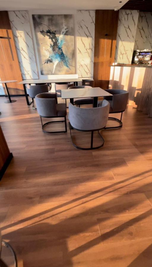 Esbjerg Hotel Vlorë Екстериор снимка
