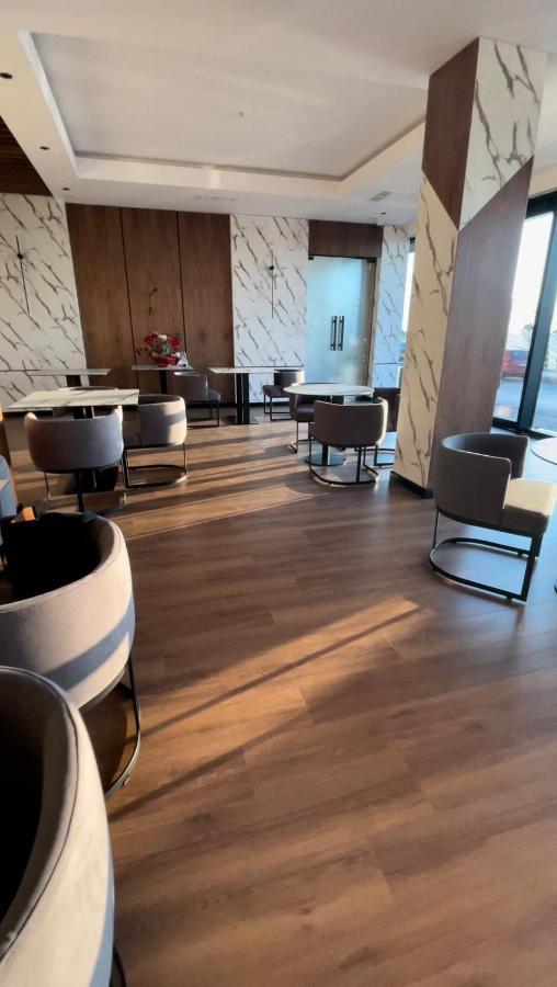 Esbjerg Hotel Vlorë Екстериор снимка