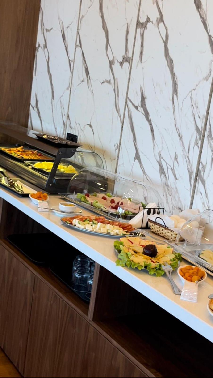 Esbjerg Hotel Vlorë Екстериор снимка